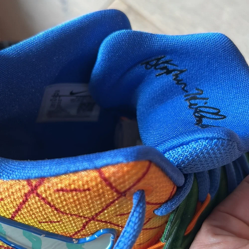 Nike Kyrie 5 Sponge Bob Nike Basketball